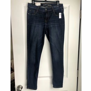 NWT Old Navy Rockstar Mid-Rise Super Skinny Jeans